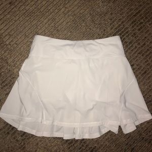 Lululemon white tennis skirt